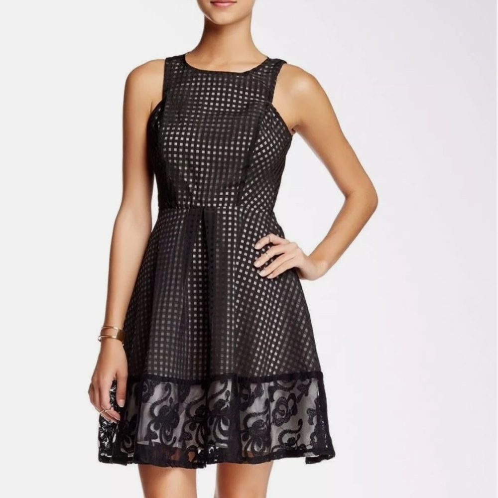 Everleigh black sleeveless lace trimmed stunning dress with checkered print